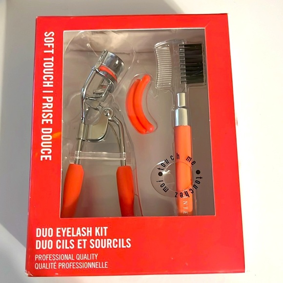 soft touch Accessories - NWT NIB Duo Eyelash Kit​